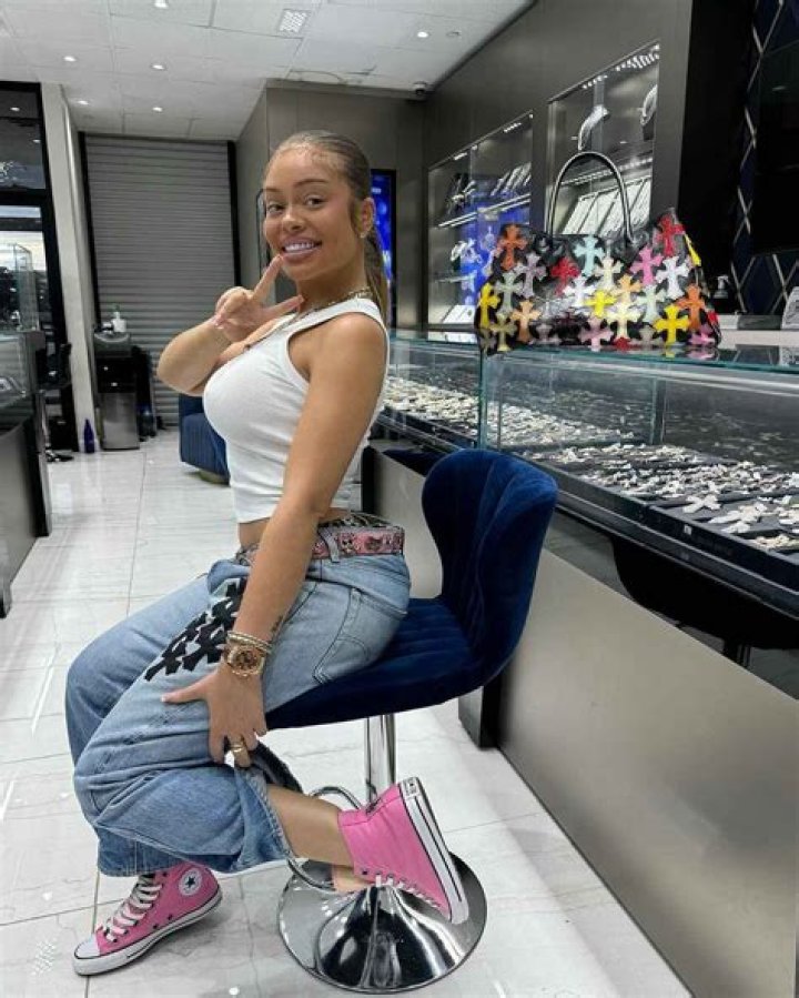 Unraveling The Wealth: Stitches Rapper Net Worth